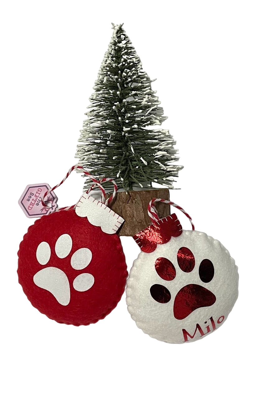 paw print christmas